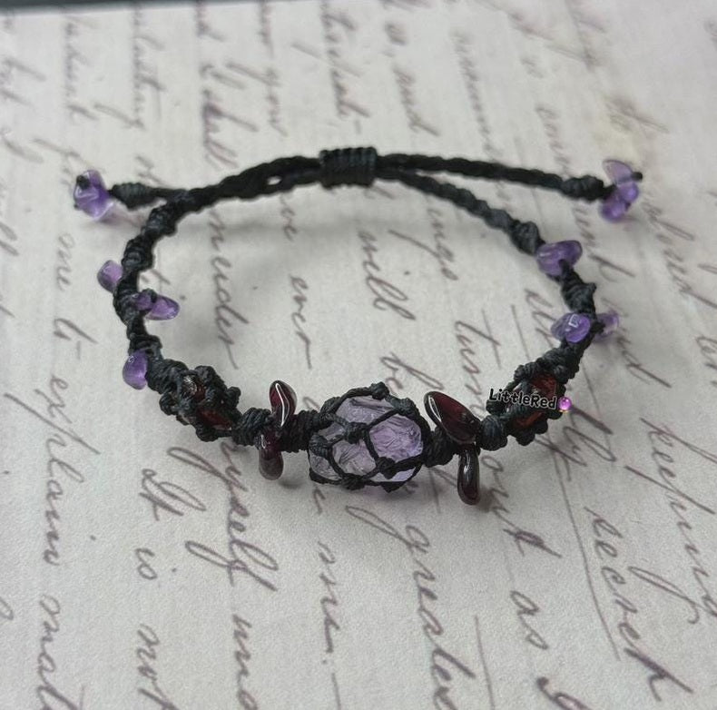 Amethyst- und Granat-Makramee-Armband – Ansicht 2