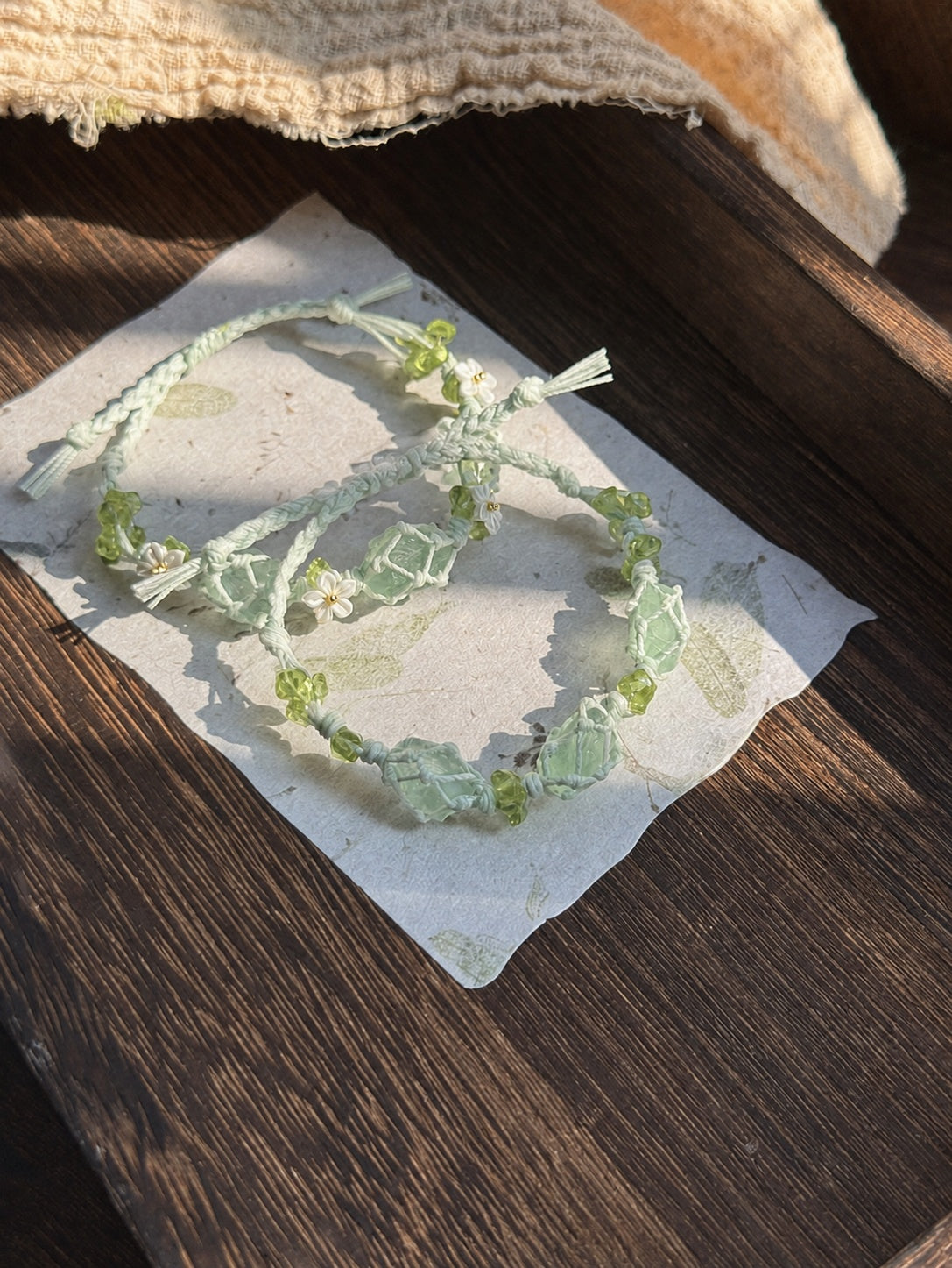 Grünes Fluorit-Makramee-Armband